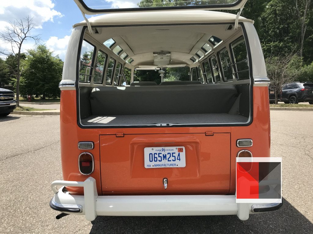 1967 vw bus attracts the kind buds we all need