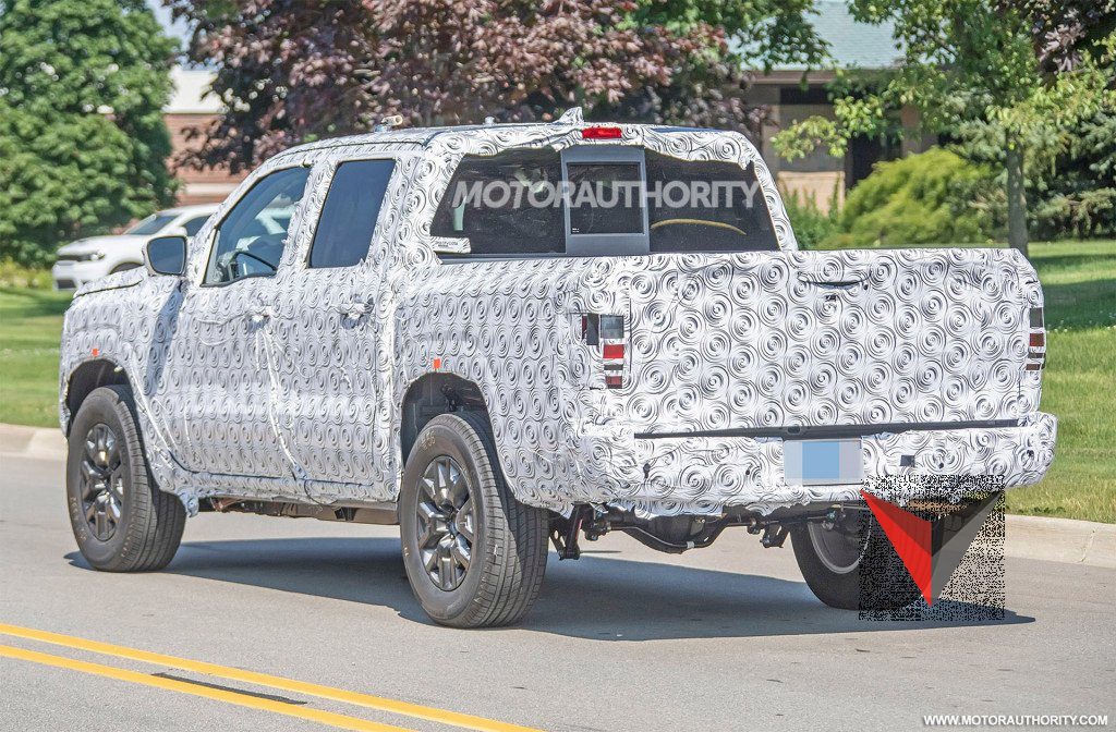 2021 nissan frontier spy shots